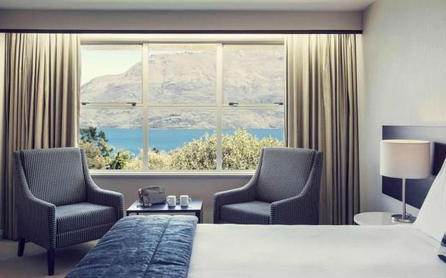 Mercure Queenstown Resort