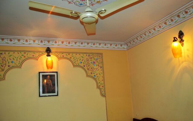 Hotel Gulab Garh