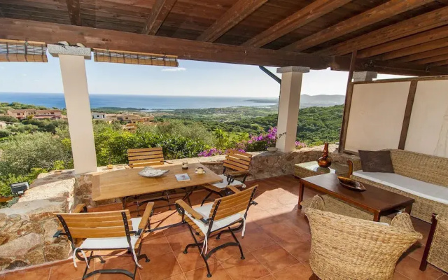 Fantastic Sardinia Casa Castas cast01