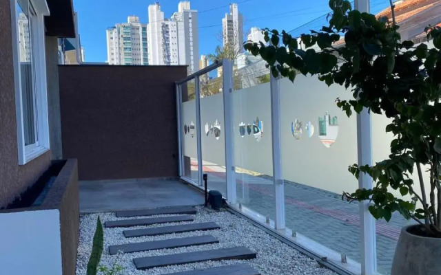 Bouganville Guest House BC