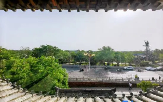Xunchang Renjia Homestay (Kaifeng Wansui Mountain Dasong Wuxia City Song City Resort) – Outside – Kaifeng