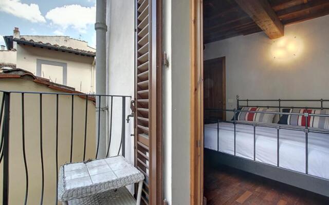 Panzani Apartment with Two Bedrooms