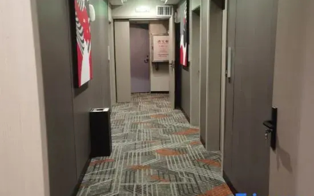 Junyi Chain Hotel (Sanjiang Drum Tower Duoye Plaza)