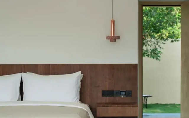 Miyue Shenzhen Tianlu Secret Wild Wizard Holiday Hotel