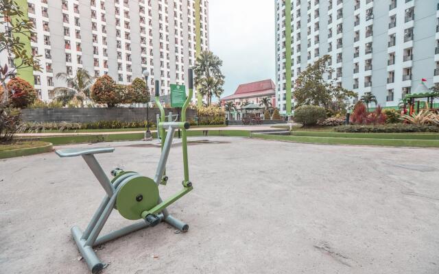 Green Lake View Luxury Apartment by Indah