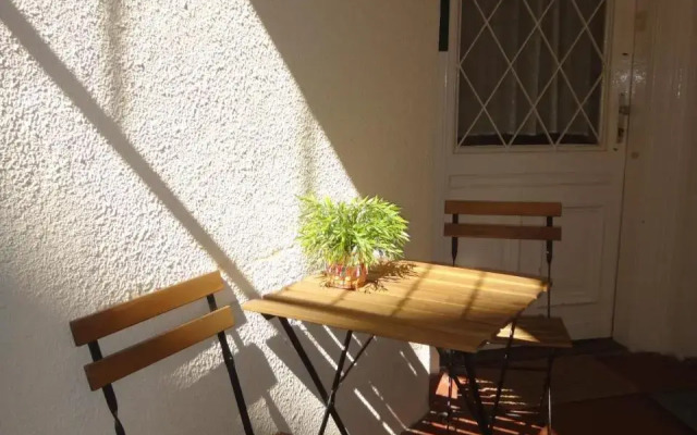 M Apartment