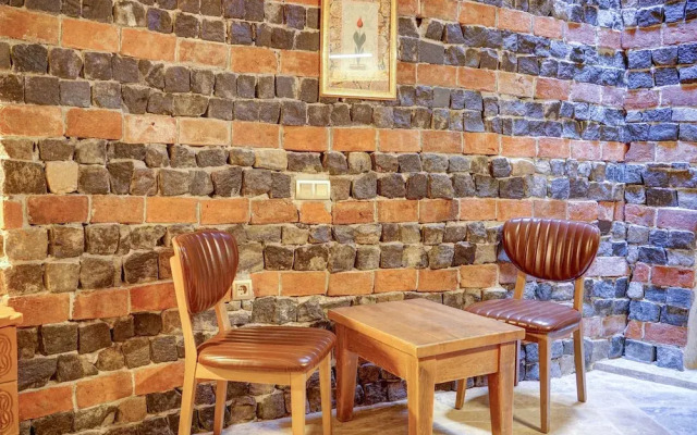 Nar-I Ask Cave Hotel