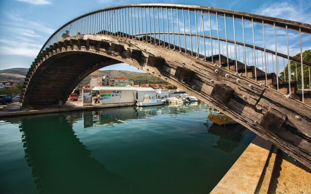 Stunning Caravan in Trogir With 2 Bedrooms and Wifi
