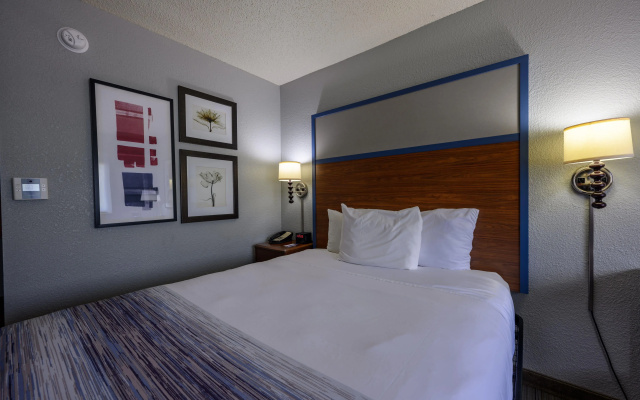 AmericInn by Wyndham Monroe