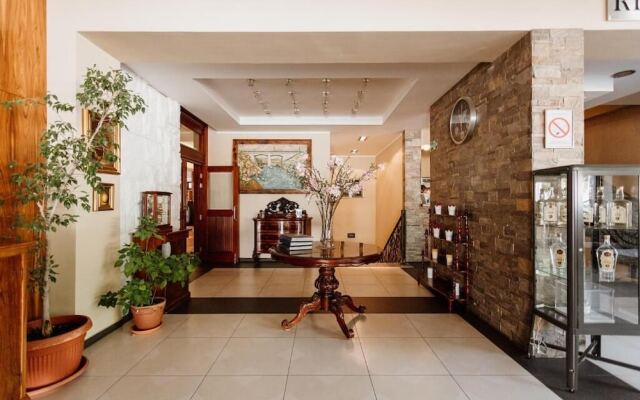 Hotel 1000 Ruza
