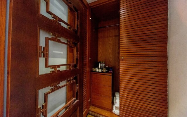 Lijiang Bairui Vacation Hotel