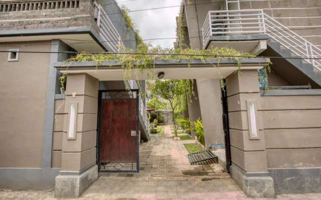 RedDoorz near Exit Toll Nusa Dua