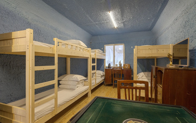 Village Utopia Backpackers Hostel