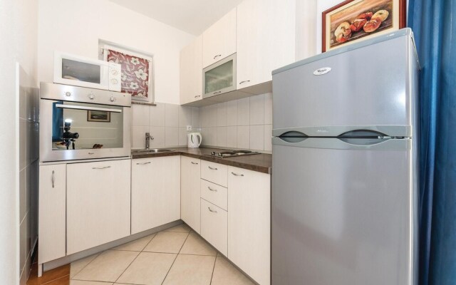 Beautiful Home in Rogoznica With Wifi and 2 Bedrooms