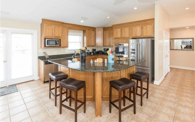 A Sea-cret Paradise - 8 Br Home