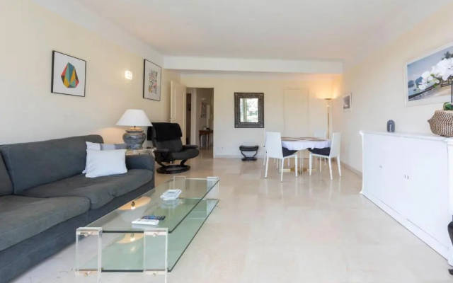 Appartement entièrement équipé de 105 m2 avec vue mer et collines - Apartment in Cannes - Photo 2
