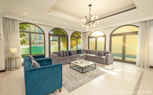 LUX - The Savoy Palm Villa
