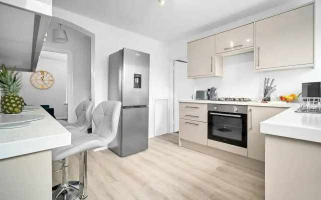 Birmingham Blissful Retreat - 3 Bed House