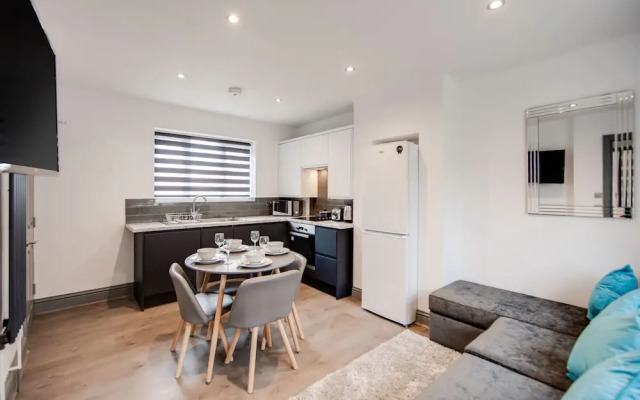 Centrally Located Modern House Near Ashford Town