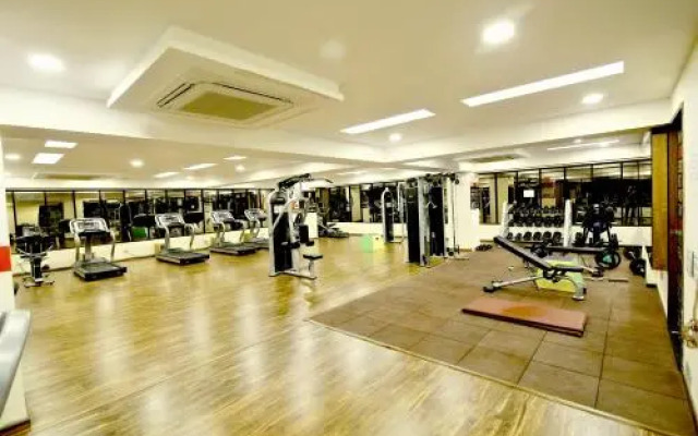 Solaris Hotel and Club