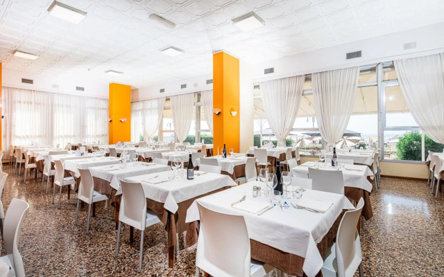Hotel Astor