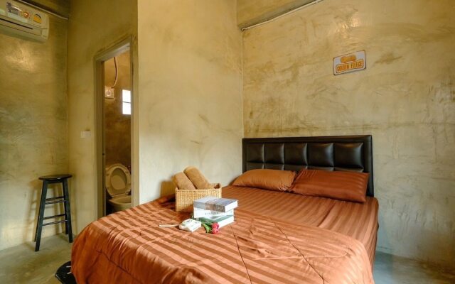 Rayong Pool Villa & Camping