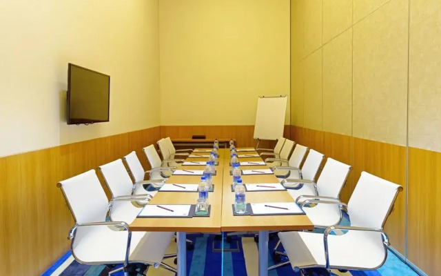 Holiday Inn Express and Suites Hyderabad