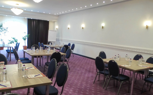 Phoenicia Grand Hotel