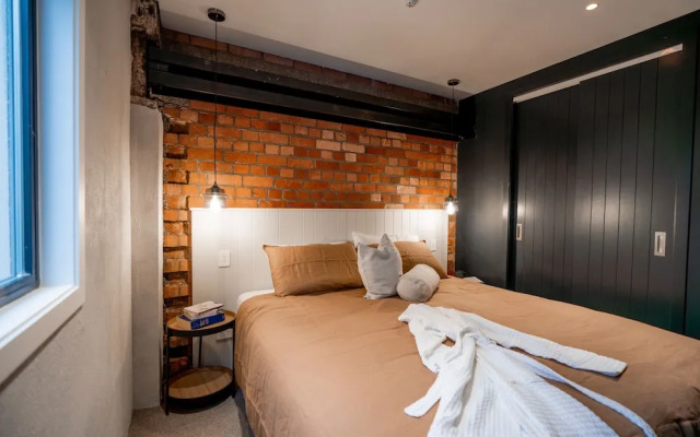 The Cobbler Hotel