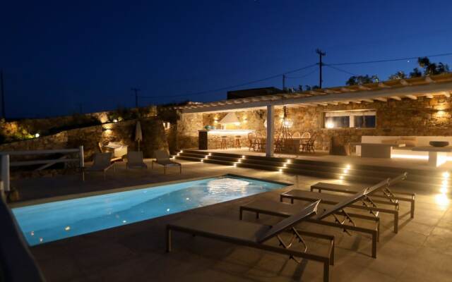 Villa Moonflower