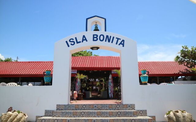 Isla Bonita Beach Resort