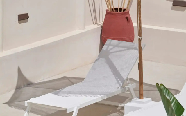 Salt Suites Paros