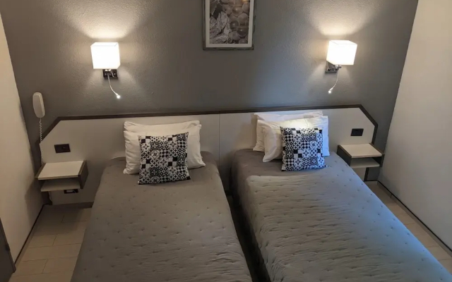 Le Pradet Hotel