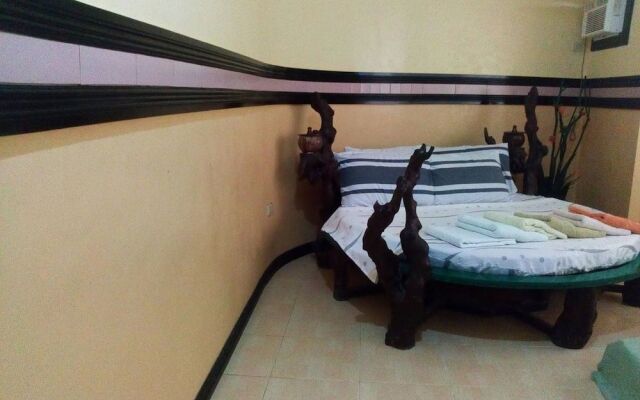 New Siargao Manor Hotel - Hostel