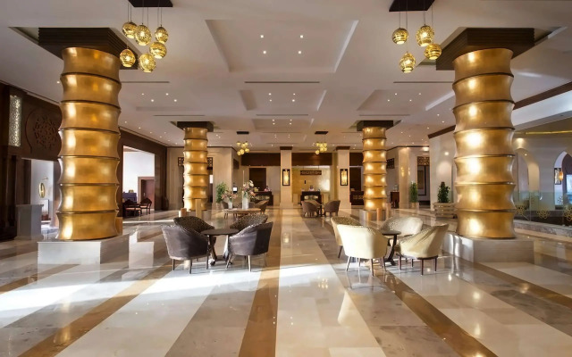 SUNRISE Arabian Beach Resort - Posh Club