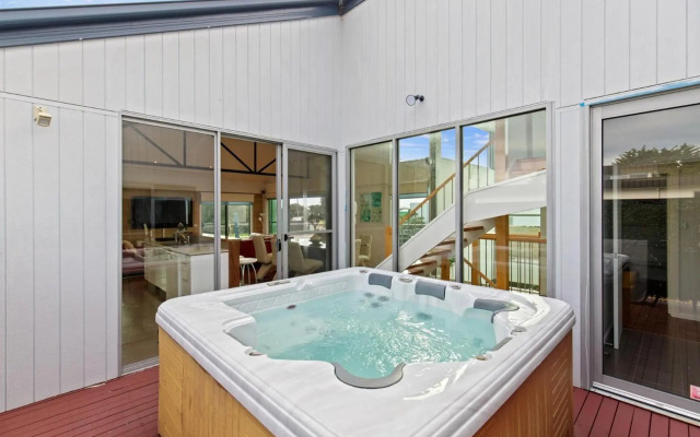 Bliss on the Bay Upstairs