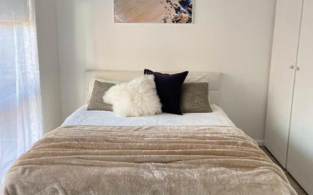 Rye By The Sea - Stunning 2BR House Seconds From The Ocean With Fast WIFI – Guest Rooms – Melbourne