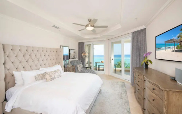 Seabreeze 8 - Luxury 4-bedroom on Seven Mile Beach