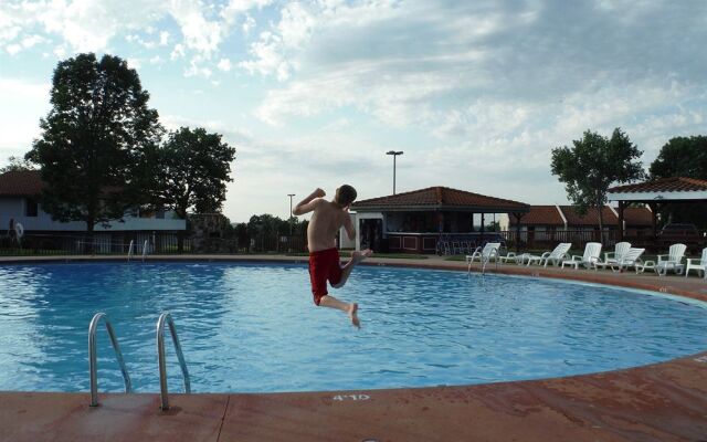 Regalia Hotel & Conference Center