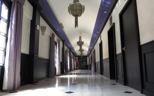 Hotel Mirage Express