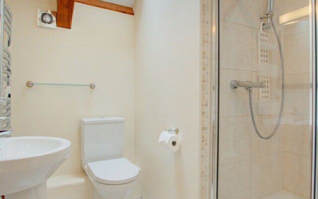 Rural Holiday Home in Tiverton With Jacuzzi Near Sea