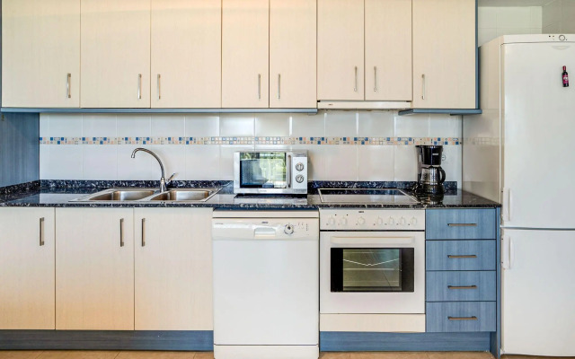 Comfortable Apartment in L'Eucaliptus with Swimming Pool