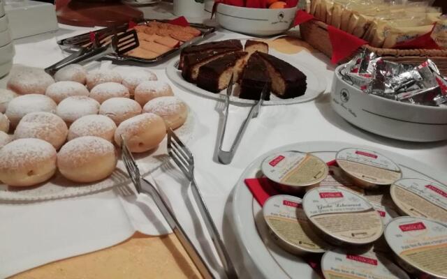 Rifugio Capanna Passo Valles