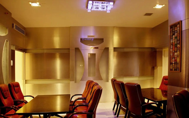 Hotel DSF GRand PLazas