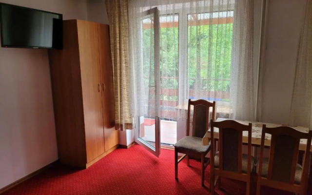 Panterej Pokoje Gościnne