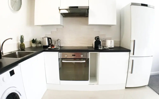 Luxury One Bedroom Apartment Aldershot