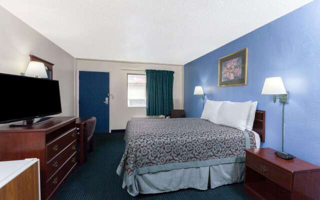 Days Inn by Wyndham Oklahoma City Fairground