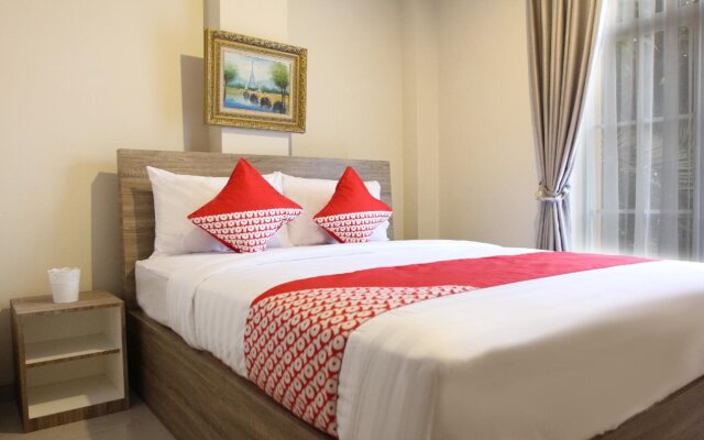 OYO 130 MBC Residence