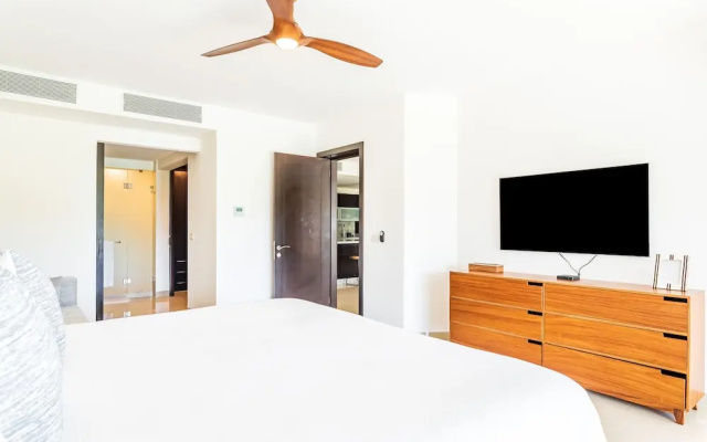 Casa Aruba 403n 2 Bedroom Apts by RedAwning