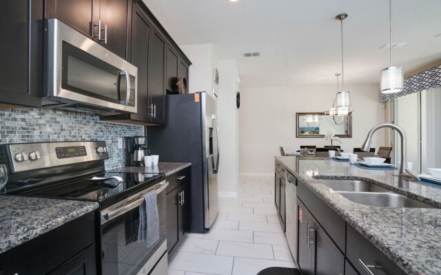 4888 Romeo Circle